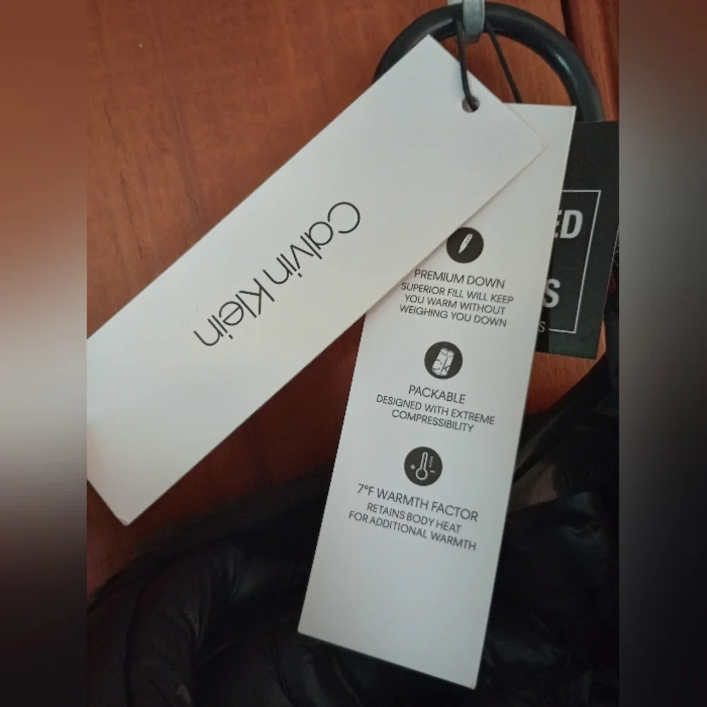 Calvin Klein Black Puffer Jacket Sleek Quilted Design - Picture 5 of 9